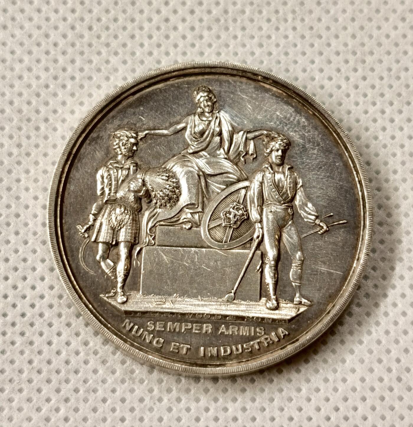 甄臻铺-世界币章拍卖（第51期），送拍享返佣金等优惠多多