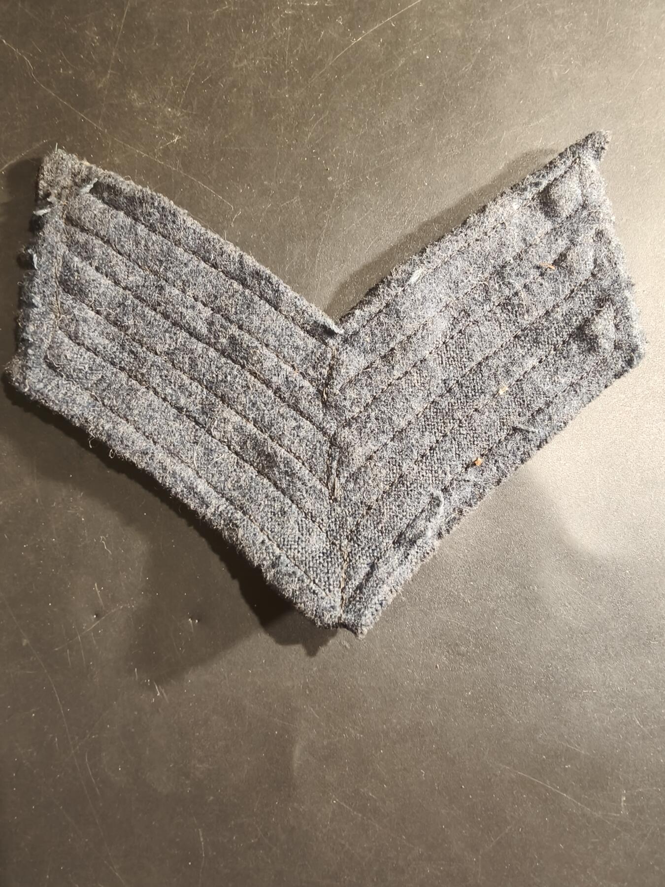 老王徽章第182期 英国陆军中士臂章