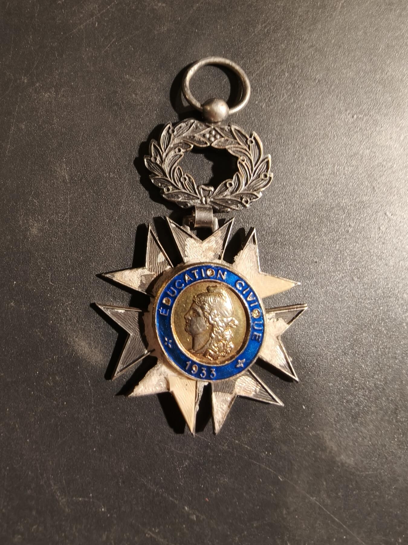 老王徽章第182期 法国骑士级社会教育功绩勋章   无绶带