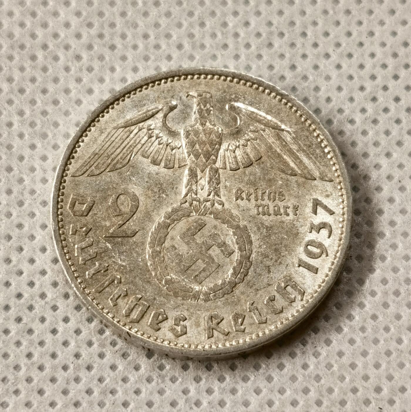 甄臻铺-世界币章拍卖（第51期），送拍享返佣金等优惠多多