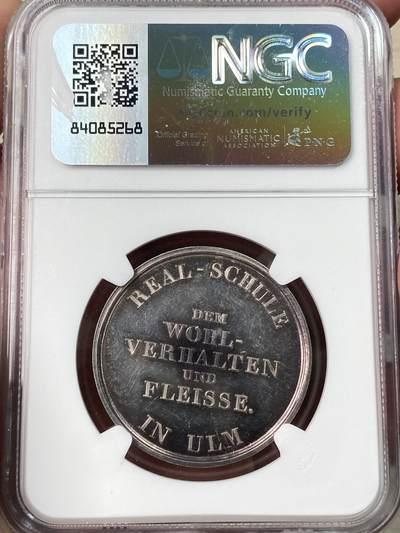 万国钱币拍卖第061期（马年首拍） NGC MS62DPL 1850年左右德国符腾堡-乌尔姆学业优质纪念银章 正面是未完工的乌尔姆大教堂 深度精铸镜面喷砂大教堂极美 浅淡色调的玫瑰红彩极大提升了视觉欣赏效果 顶级收藏品质