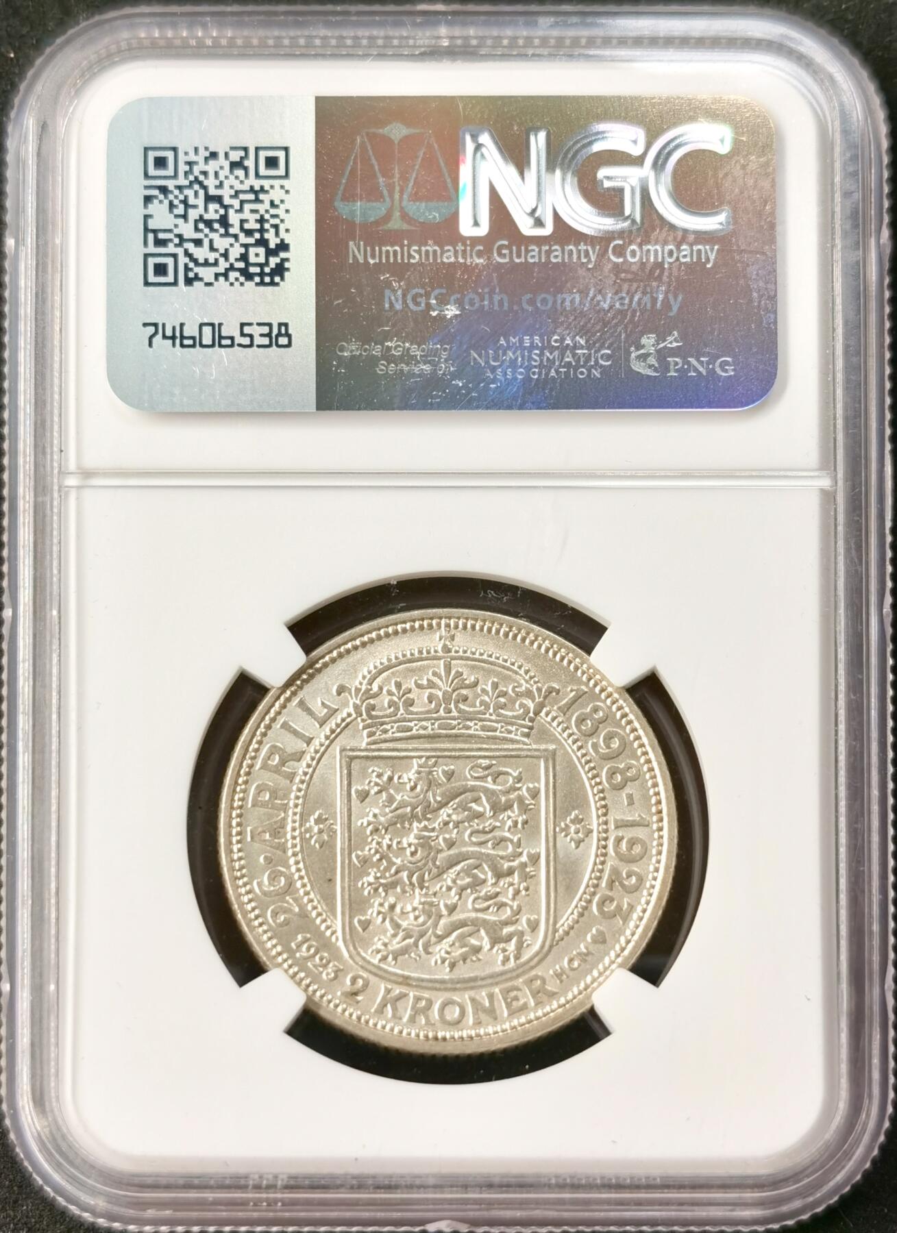 “福币呈祥”新年甄品场（直播拍卖）甄臻铺-世界币章拍卖（第50期），送拍享返佣金等优惠多多 NGC-MS65 1923年丹麦国王银婚纪念2克朗银币，转光耀眼，卷拆状态