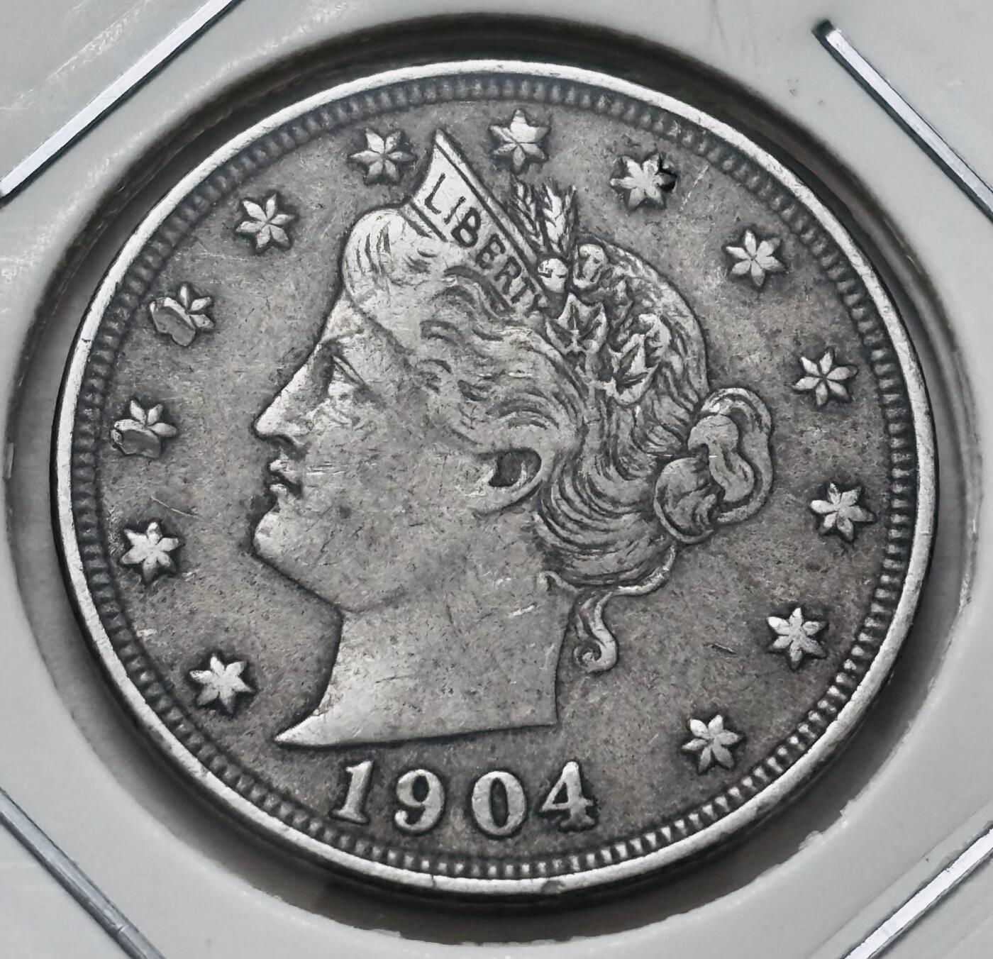 【金马踏春，泉马奔腾】2026 年新年贺岁场，（定于年初五接财神截拍）祝各位老板马到成功，马上有钱，愿岁岁平安喜乐顺遂 少见好品 1904 年美国自由头 5 美分，带美分版，第四版本