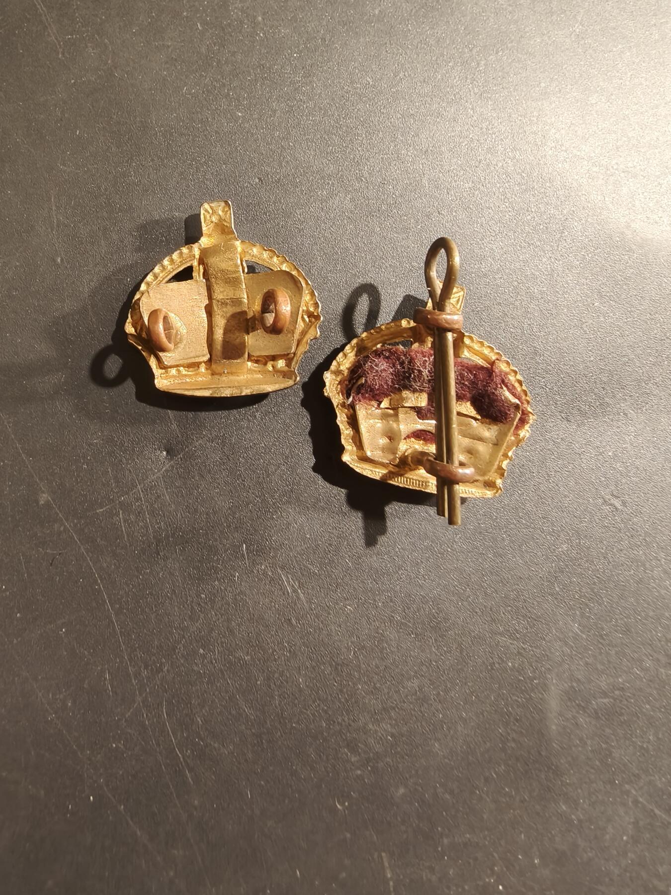 老王徽章第182期 英国军衔配饰一组     都铎王冠    一战时期