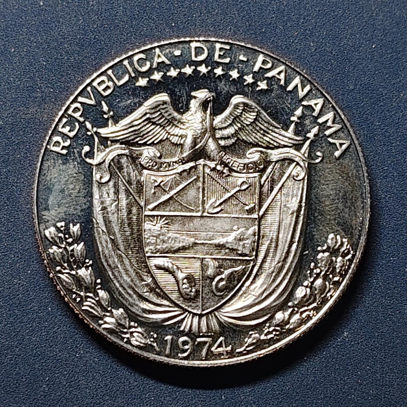 【全场包邮】纯粹捡漏拍502场 巴拿马1974年1/2巴波亚精制币