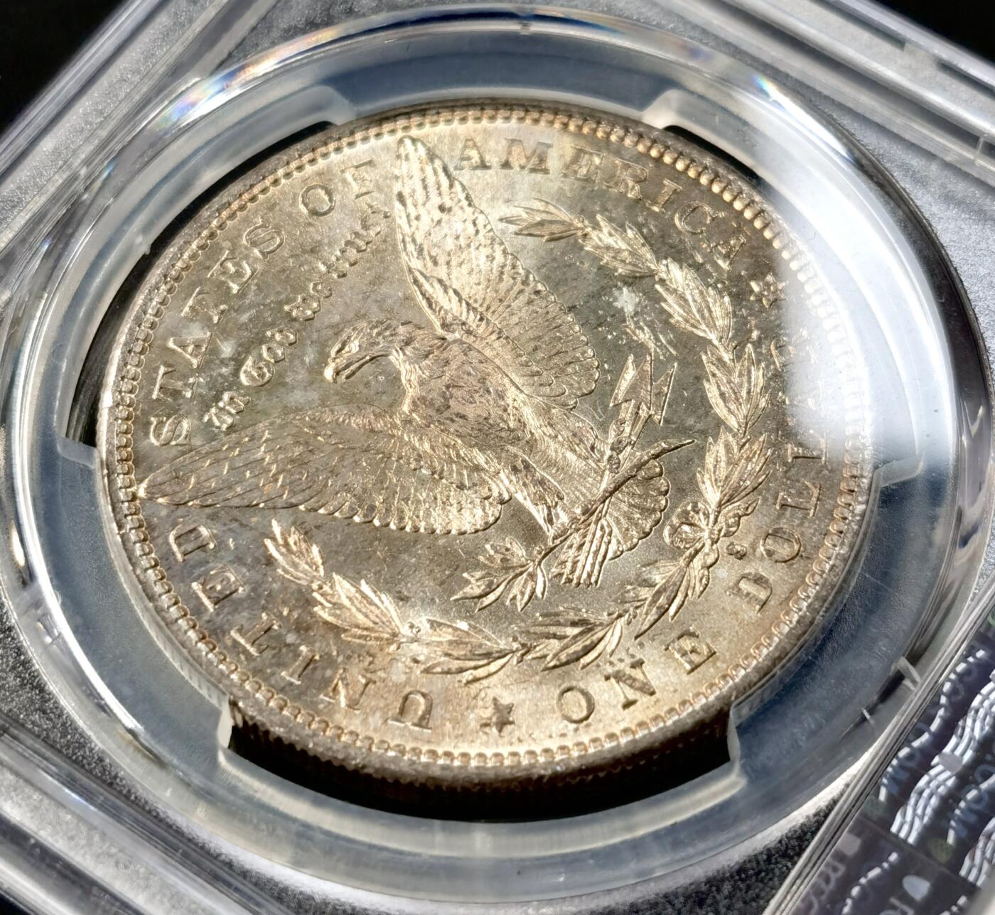 “福币呈祥”新年甄品场（直播拍卖）甄臻铺-世界币章拍卖（第50期），送拍享返佣金等优惠多多 PCGS MS65 美国 1881年S版 摩根$1大银币 双面通体黄油彩包浆 高涨品种