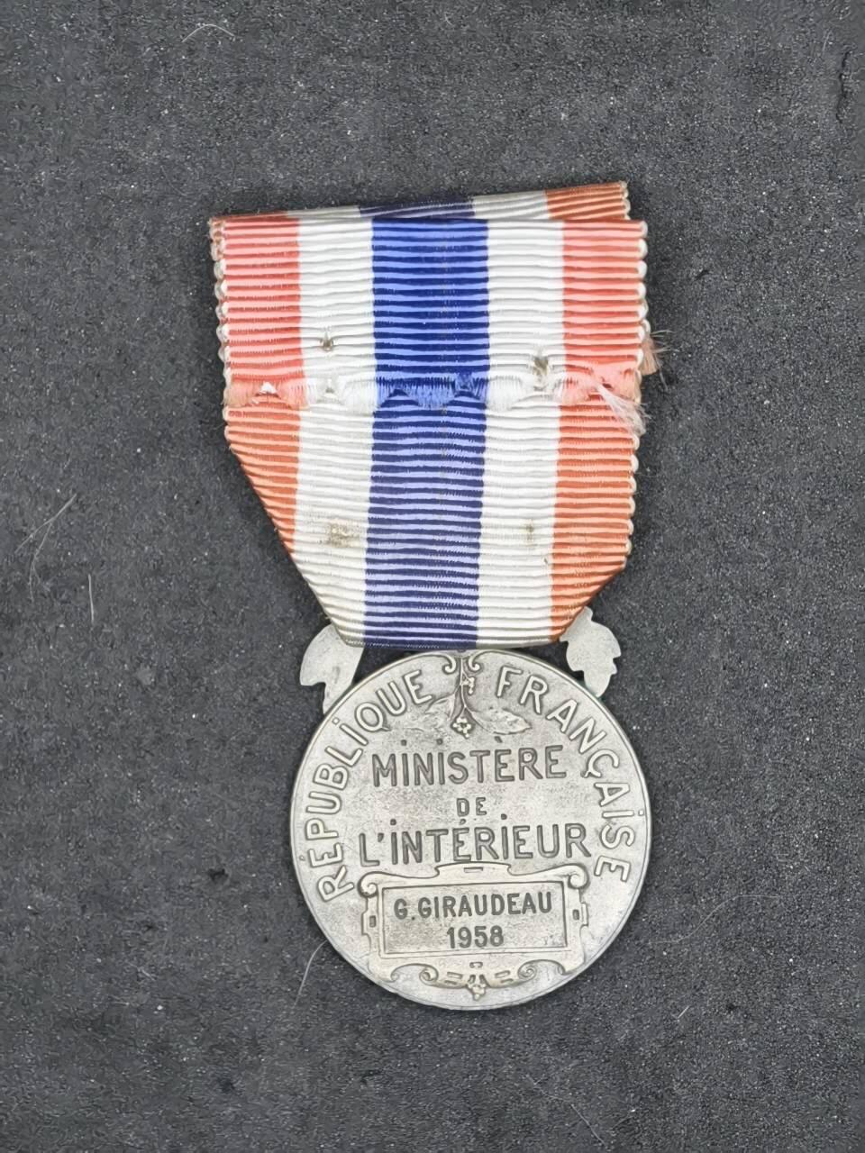 凯旋世界勋赏（第22期新年大拍）（欢迎送拍）（对拍品有疑问请询问客服，不接受到手刀，出价默认拍品品相。请认真阅读拍卖规则！出价默认已认可！）（收到货请录制开箱视频，无视频概不处理问题。）