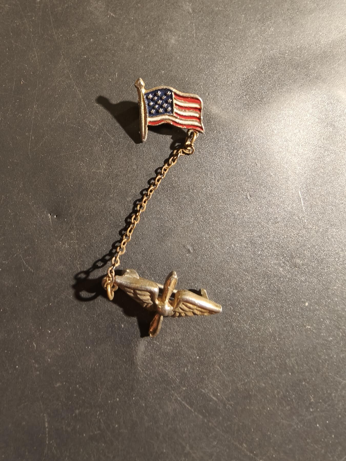 老王徽章第182期 美国二战陆军航空兵链章