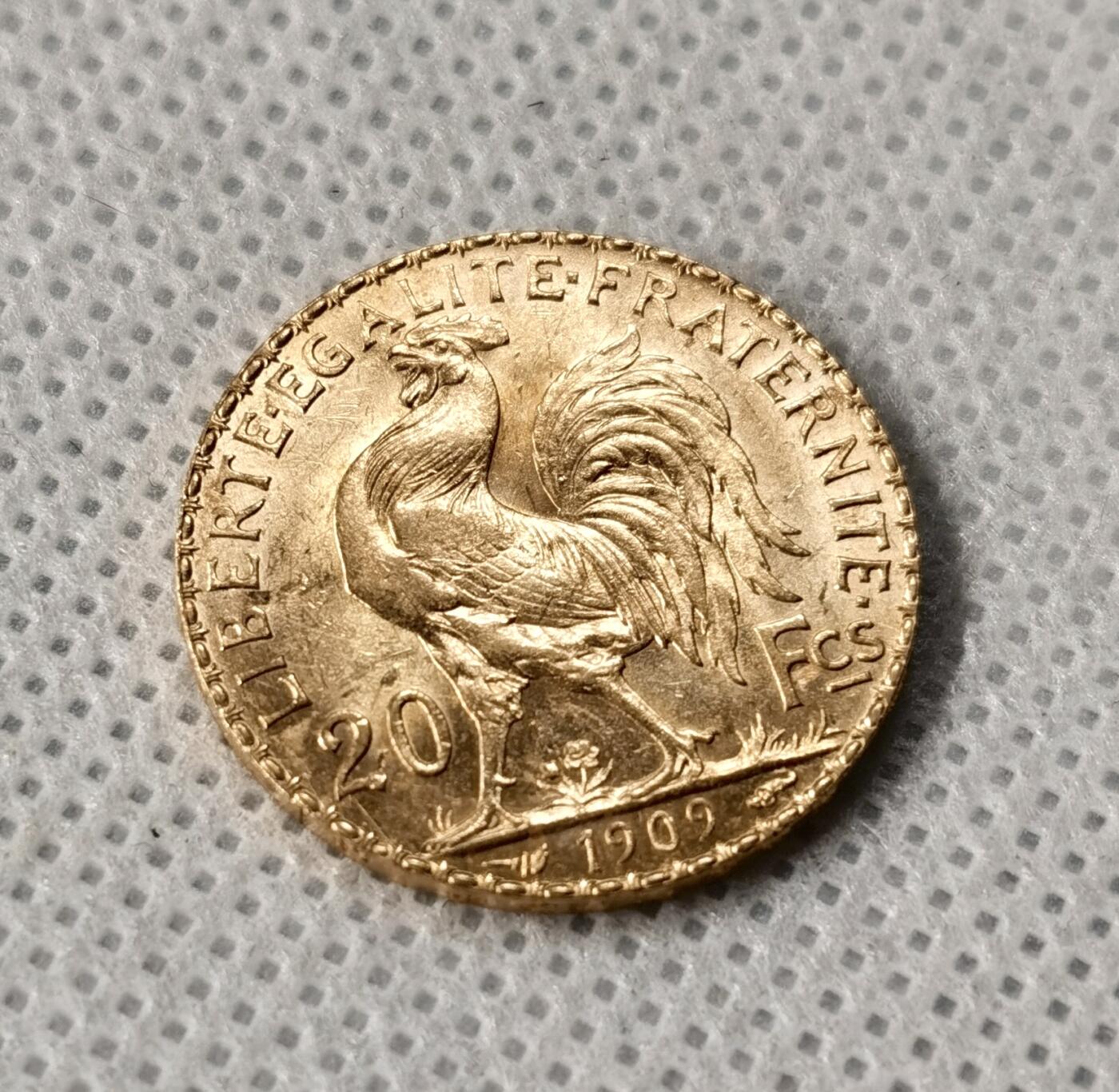 “福币呈祥”新年甄品场（直播拍卖）甄臻铺-世界币章拍卖（第50期），送拍享返佣金等优惠多多 法国 1909年 20法郎 玛丽安娜高卢雄鸡 金币 6.45g 900金