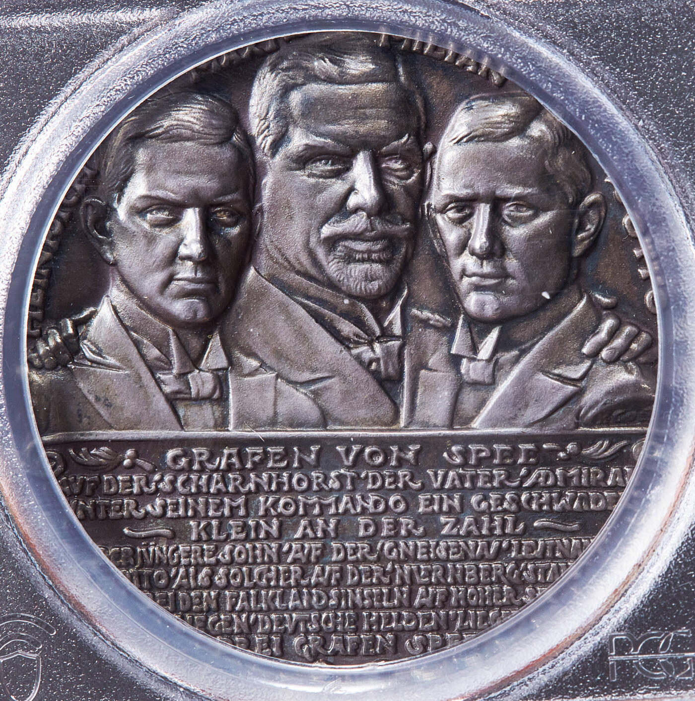 【俄甄集藏】马年新春第一拍 2026年(048)02-25星期三 晚 19:30 全场包邮 德国1914年纪念一战福克兰海战马克西米利安·冯·施佩上将家族牺牲纪念磨砂大银章，PCGS SP64，名誉品种，高浮雕，品相很好，名家卡尔·哥茨作品