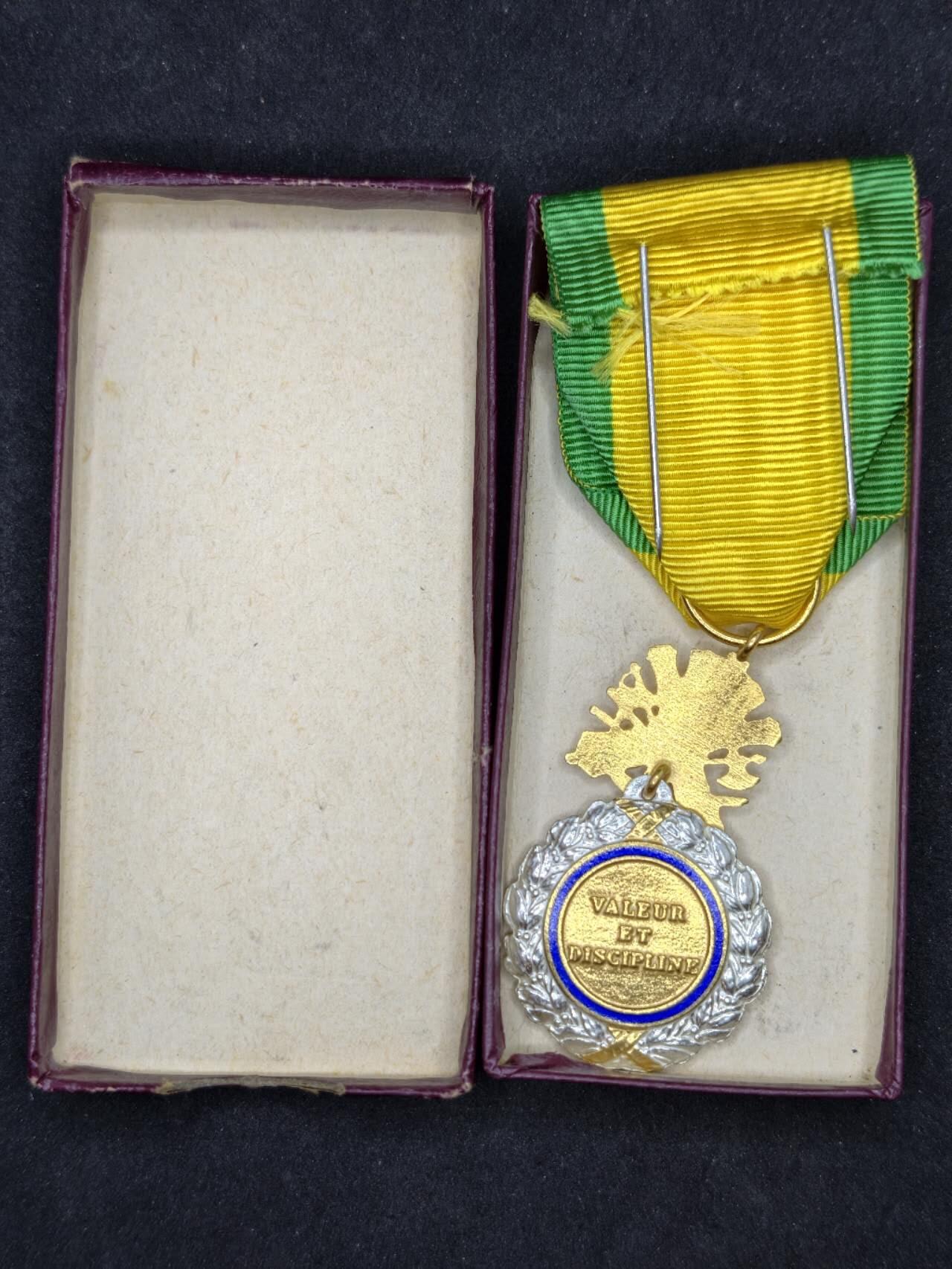 凯旋世界勋赏（第22期新年大拍）（欢迎送拍）（对拍品有疑问请询问客服，不接受到手刀，出价默认拍品品相。请认真阅读拍卖规则！出价默认已认可！）（收到货请录制开箱视频，无视频概不处理问题。）