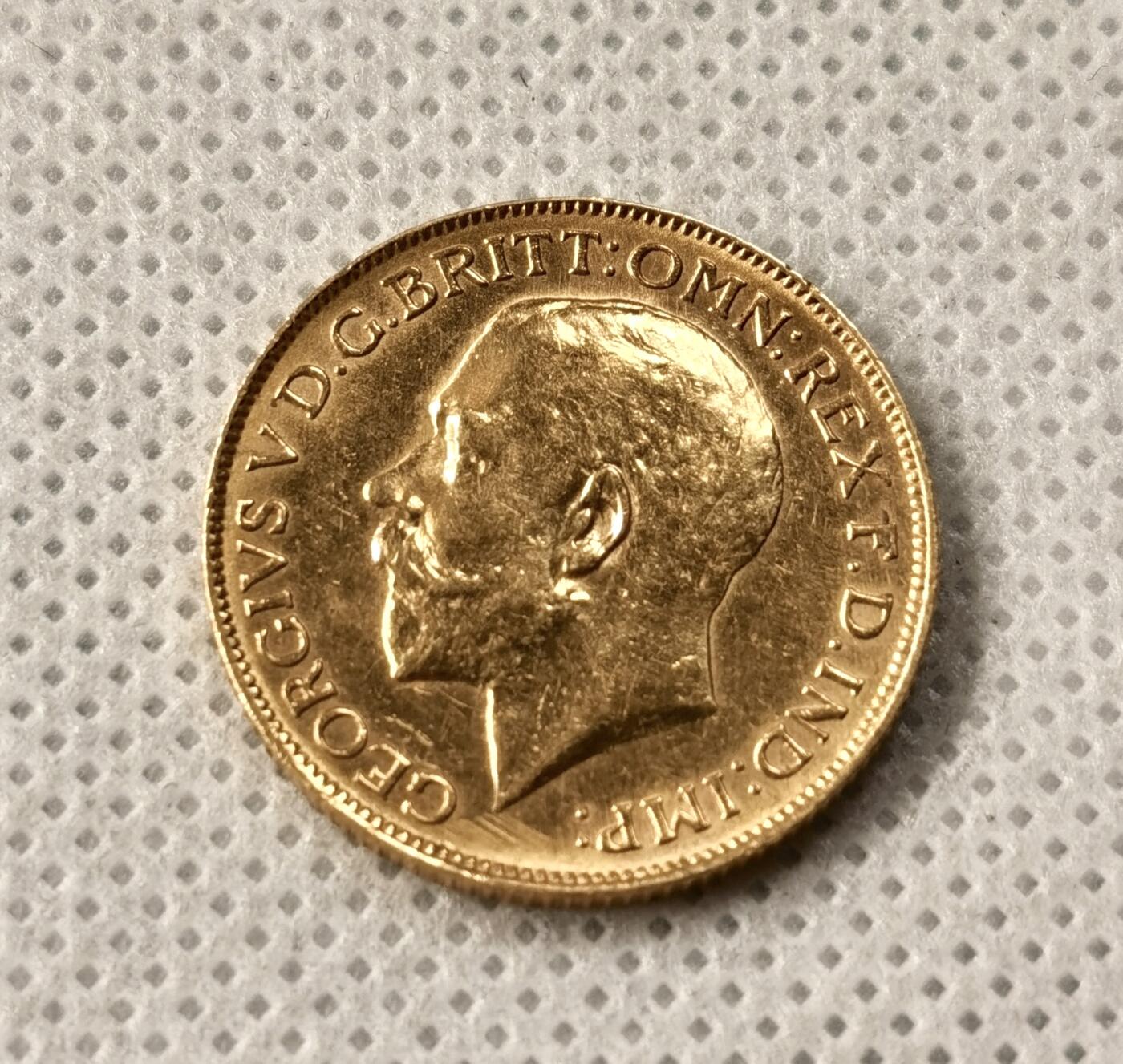 “福币呈祥”新年甄品场（直播拍卖）甄臻铺-世界币章拍卖（第50期），送拍享返佣金等优惠多多 英国 1922年 1索维林 乔治五世马剑 金币 8g 917金