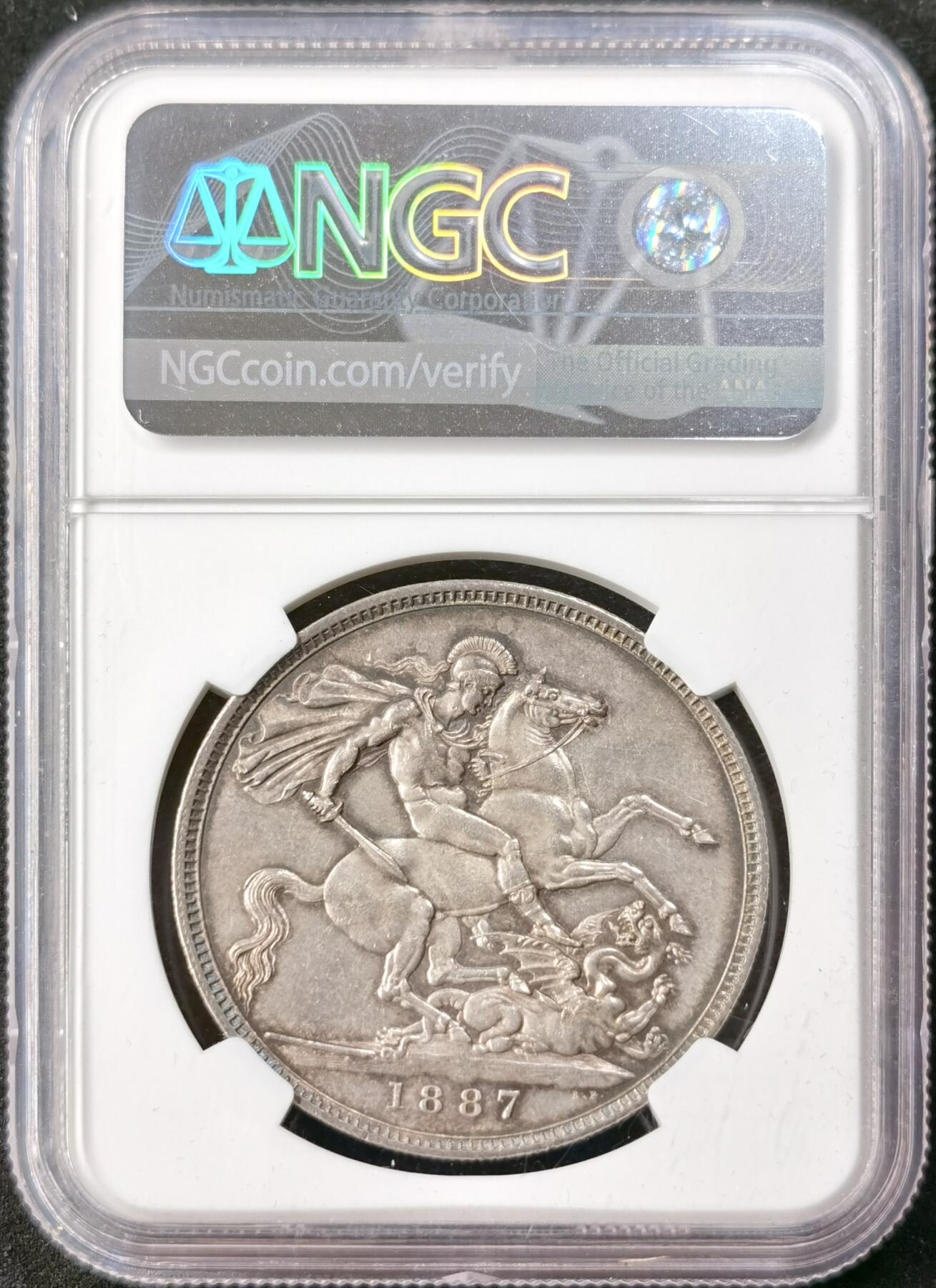 “福币呈祥”新年甄品场（直播拍卖）甄臻铺-世界币章拍卖（第50期），送拍享返佣金等优惠多多 NGC-MS62 英国 1887年 维多利亚一世女王高冠马剑克朗银币，包浆漂亮，深打极美品！