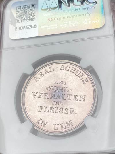 万国钱币拍卖第061期（马年首拍） NGC MS62DPL 1850年左右德国符腾堡-乌尔姆学业优质纪念银章 正面是未完工的乌尔姆大教堂 深度精铸镜面喷砂大教堂极美 浅淡色调的玫瑰红彩极大提升了视觉欣赏效果 顶级收藏品质