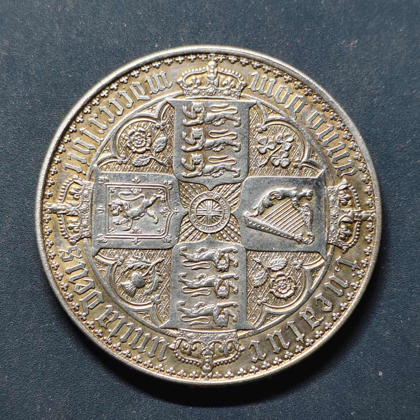 【全场包邮】纯粹捡漏拍503场 【银制】仿英国维多利亚女王哥特克朗精制银章【92.5%银】