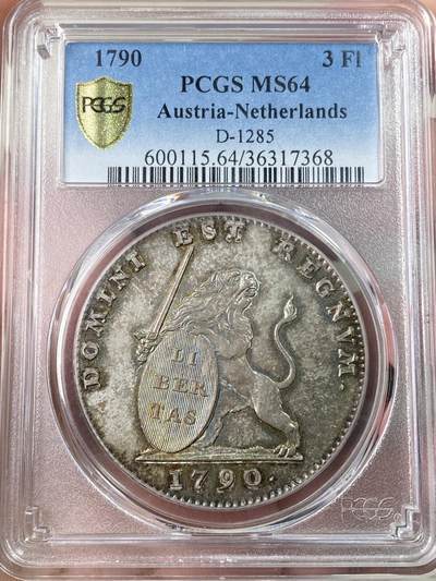 万国钱币拍卖第061期（马年首拍） PCGS MS64 1790年奥地利属荷兰狮子持剑护盾3弗洛林大银 布鲁塞尔造币厂铸 单年发行44000枚 仅在短暂的布拉班特革命期间发行 这是一场反对哈布斯堡王朝统治的起义 其设计摒弃了国王名字或形象 雄狮右手持剑左手自由盾 背面11个邦徽环绕 原味深打初铸状态 孔雀绿倒影式欧陆浓郁包浆均匀附着 高分越来越罕见的品种 错过难再的顶级收藏品 今年1月HA纽约63分成交价4500美金