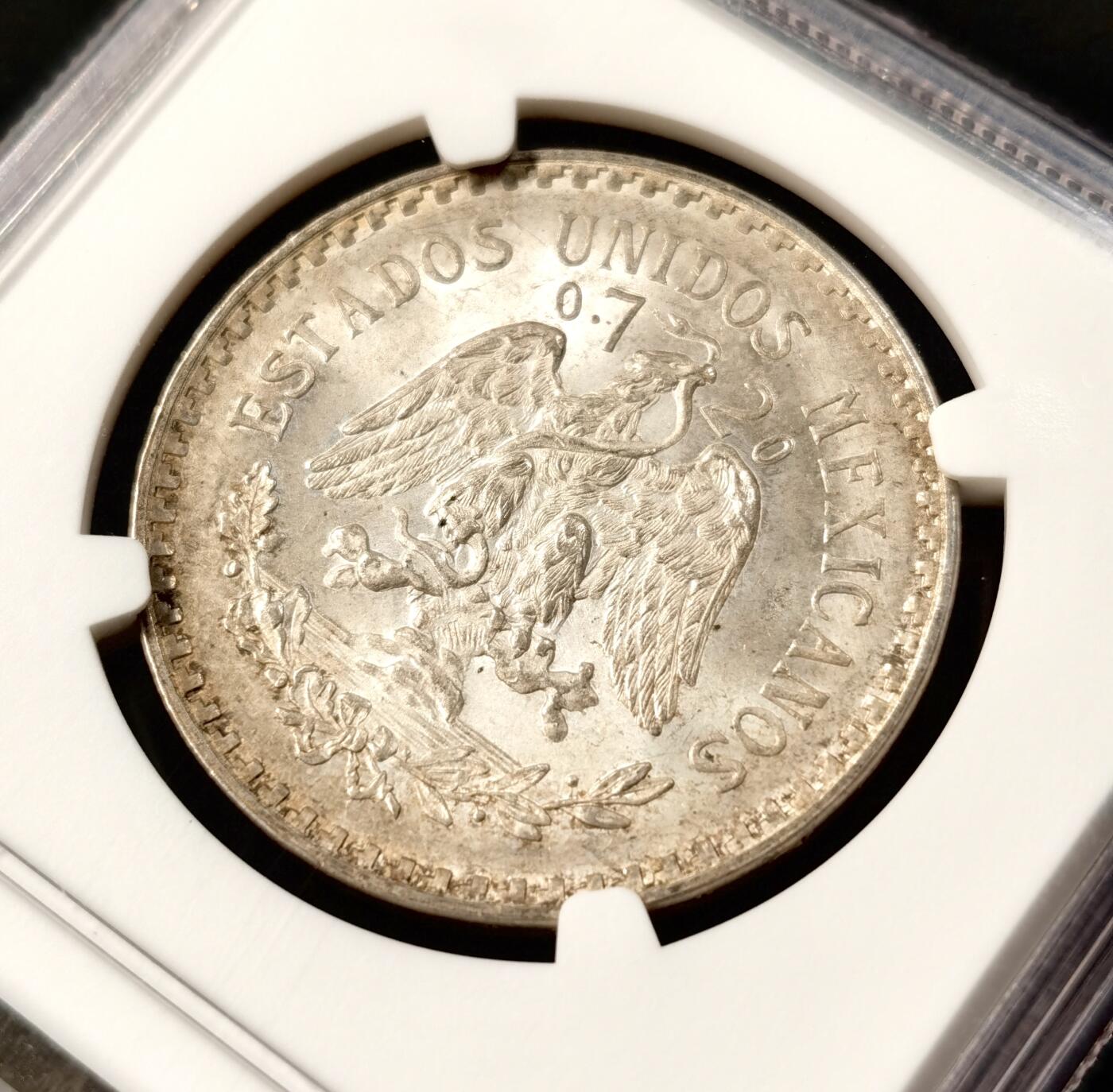 “福币呈祥”新年甄品场（直播拍卖）甄臻铺-世界币章拍卖（第50期），送拍享返佣金等优惠多多 NGC-MS64 墨西哥1943年草帽鹰洋1比索银币，自然包浆