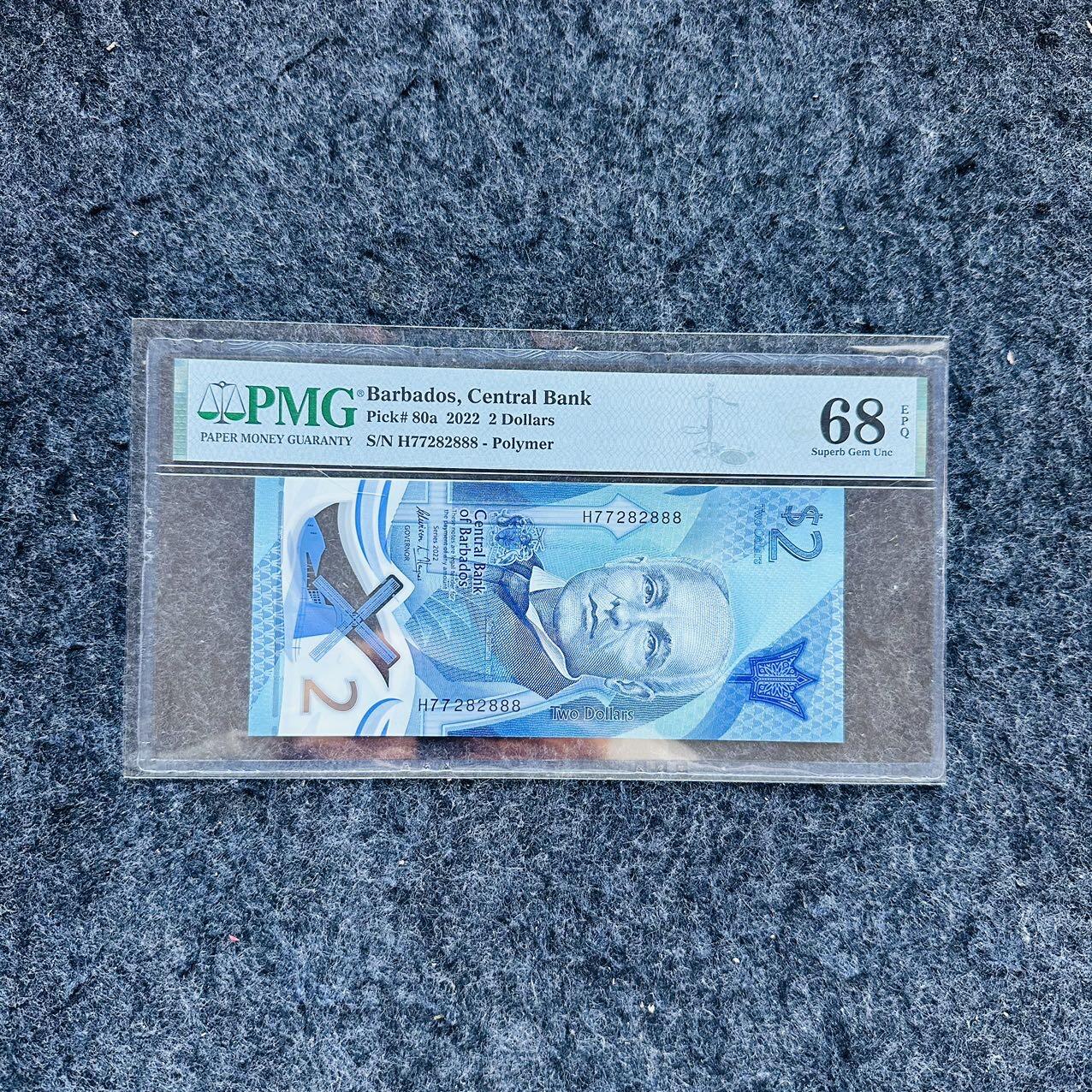 🇨🇳🇺🇳¥ ¥2026🐎新年塑料钞评级钞 巴巴多斯2022年2元，流通纪念钞，豹子号888，(H77 282888)