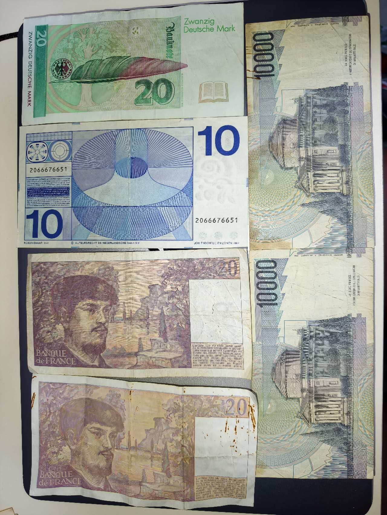 春节钱币瓷器清货捡漏拍场