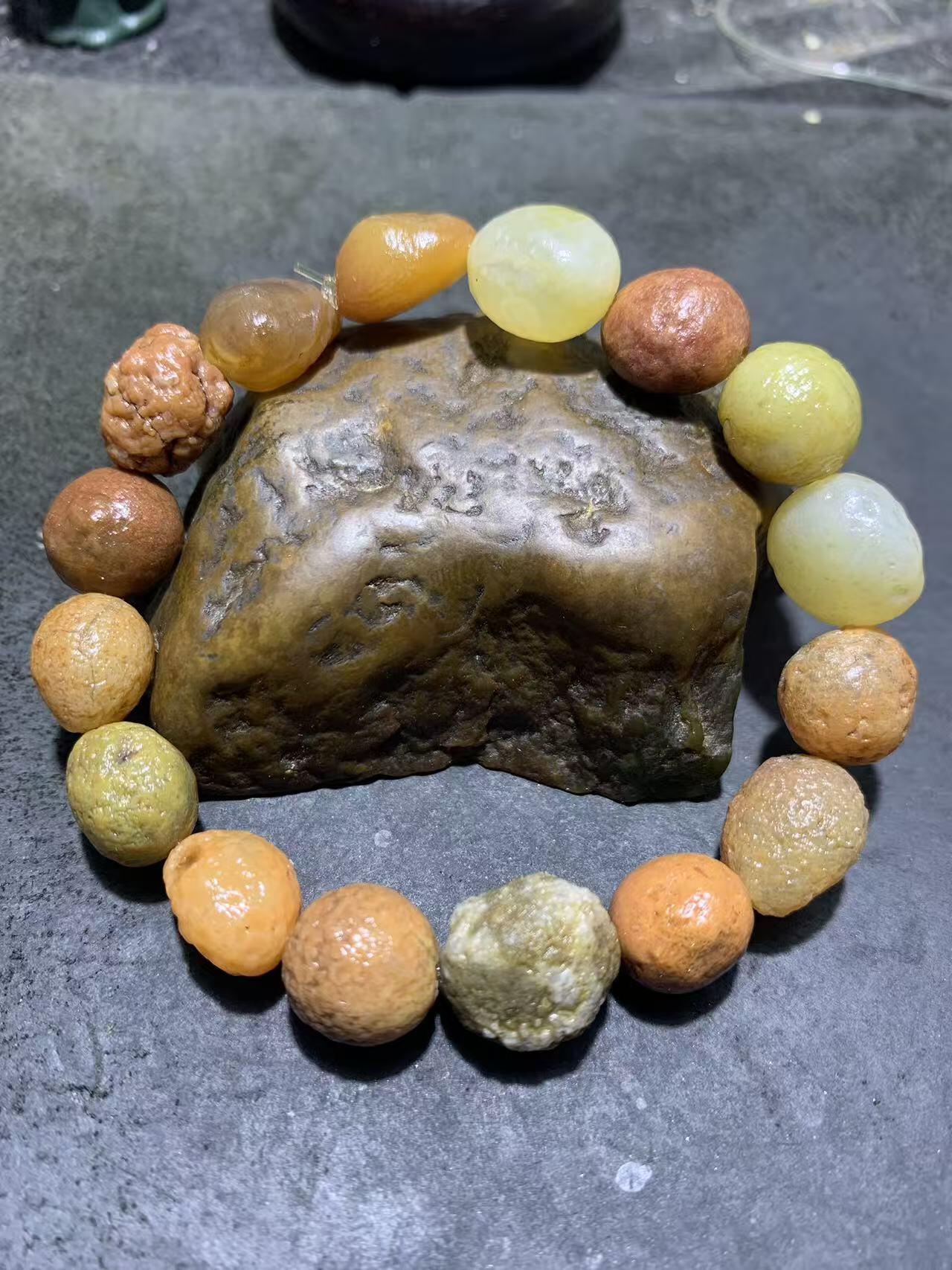 精美阿拉善多宝筋脉石原石手串一条，