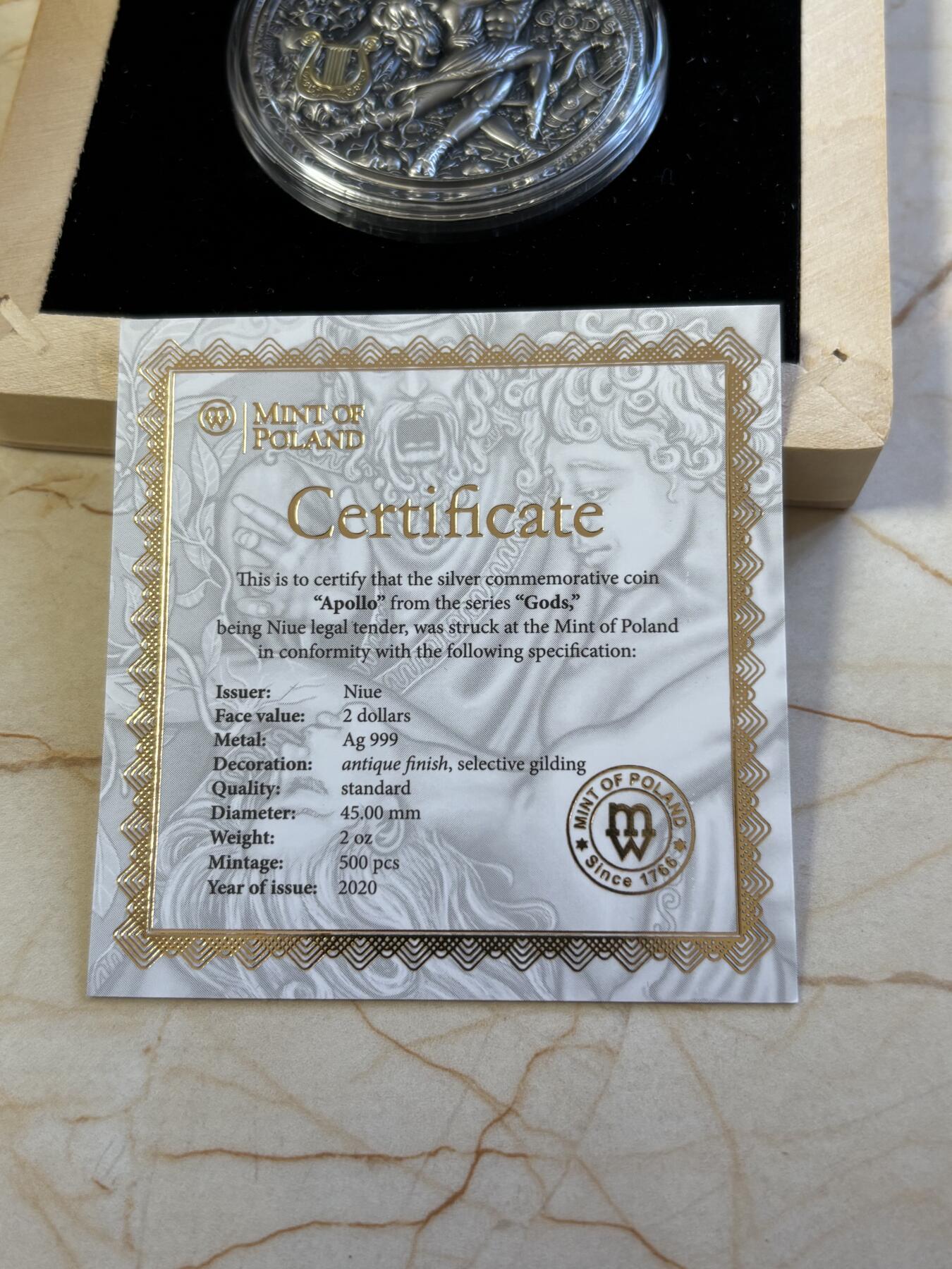 第191期拍卖 纽埃2020年发行众神系列爱乐之神太阳之子阿波罗2盎司高浮雕仿古镀金银币，999银，发行500枚