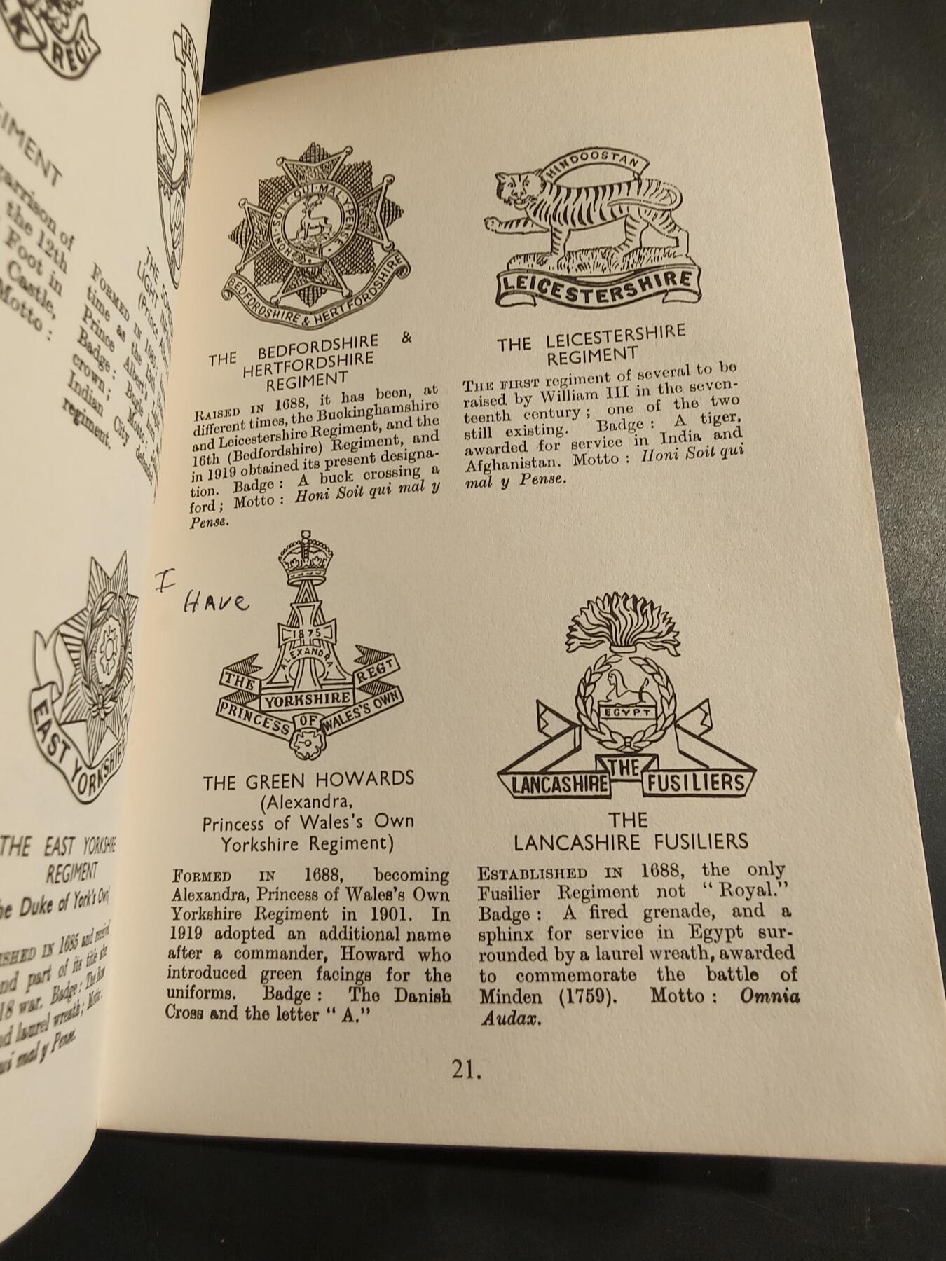 老王徽章第182期 《英国武装力量二战时期帽徽与证章图解》   62页    350余种单位介绍