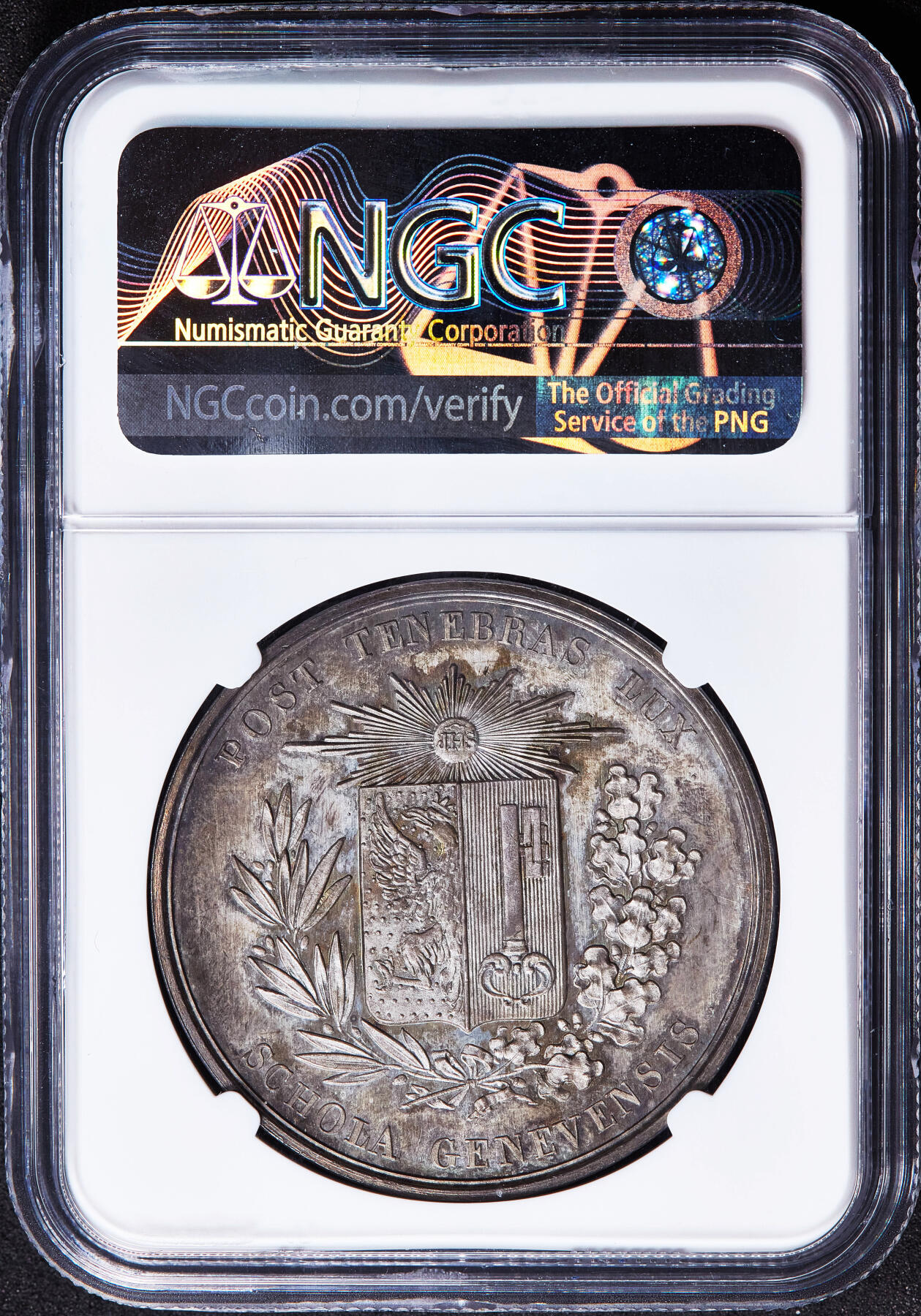 【俄甄集藏】马年新春第一拍 2026年(048)02-25星期三 晚 19:30 全场包邮 瑞士1850年代日内瓦学院文学奖励大银章，NGC MS65，黄油彩，类精制底板，高浮雕，设计精美