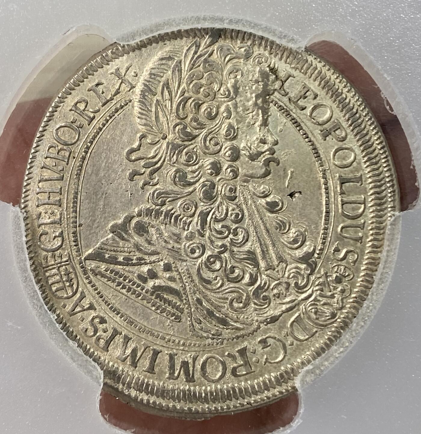 万国钱币拍卖第061期（马年首拍） PCGS AU55 1698年神圣罗马帝国匈牙利利奥波德一世双头鹰纹章大泰勒 克雷姆尼茨造币厂铸 非常罕见的早期大规格匈牙利泰勒 全深打原味银色光泽 PCGS唯一冠军 难得一见的收藏品质