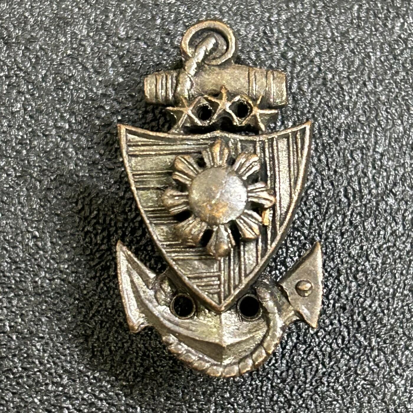 西秦中古拍卖第七十七期 2026马年新春专场 本场拍品年初九发出 越南战争时期 菲律宾海军陆战队证章