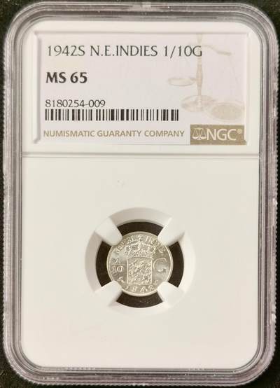 甄臻铺-世界币章拍卖（第51期），送拍享返佣金等优惠多多 - NGC-MS65 1942年荷属东印度1/10盾，高分卷拆