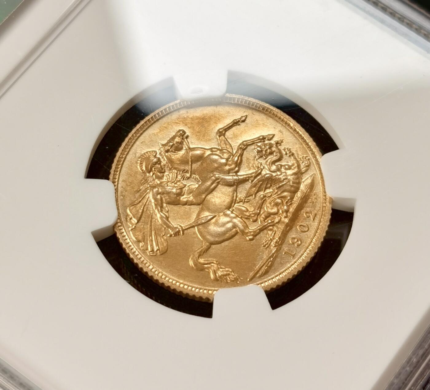 “福币呈祥”新年甄品场（直播拍卖）甄臻铺-世界币章拍卖（第50期），送拍享返佣金等优惠多多