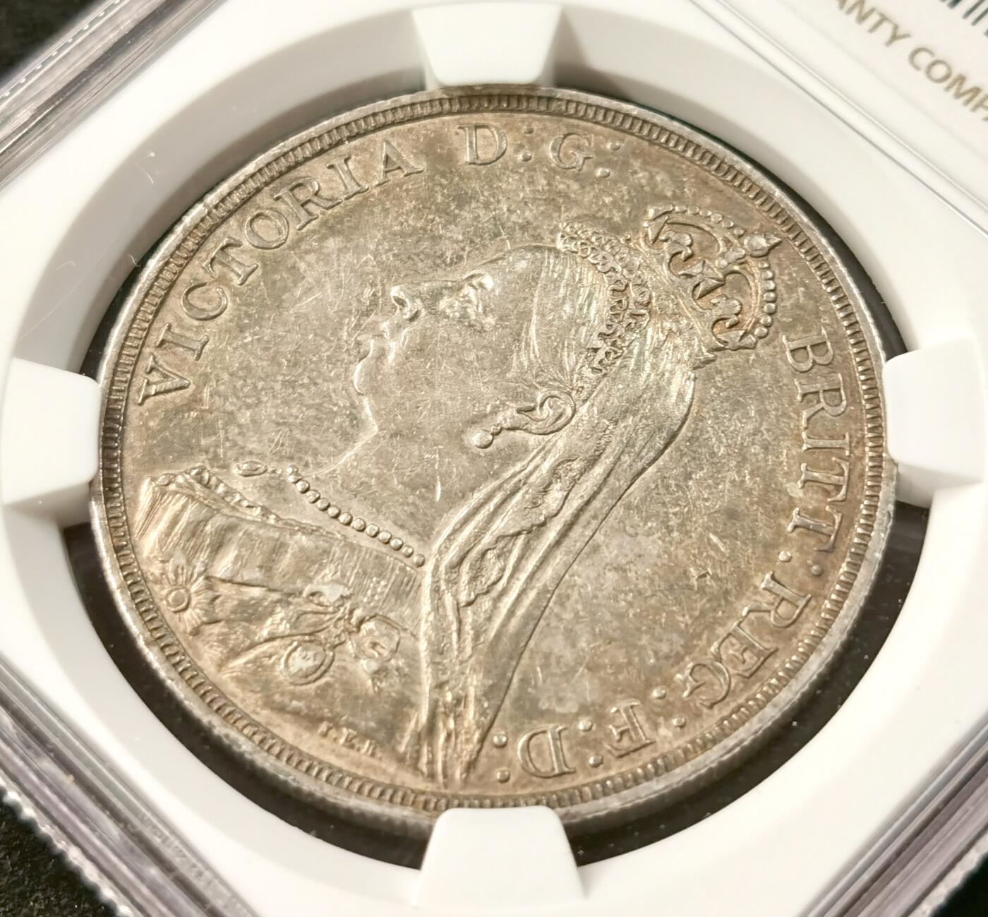 “福币呈祥”新年甄品场（直播拍卖）甄臻铺-世界币章拍卖（第50期），送拍享返佣金等优惠多多 NGC-AU55 1887年维多利亚高冠马剑，大老黑，包浆极好