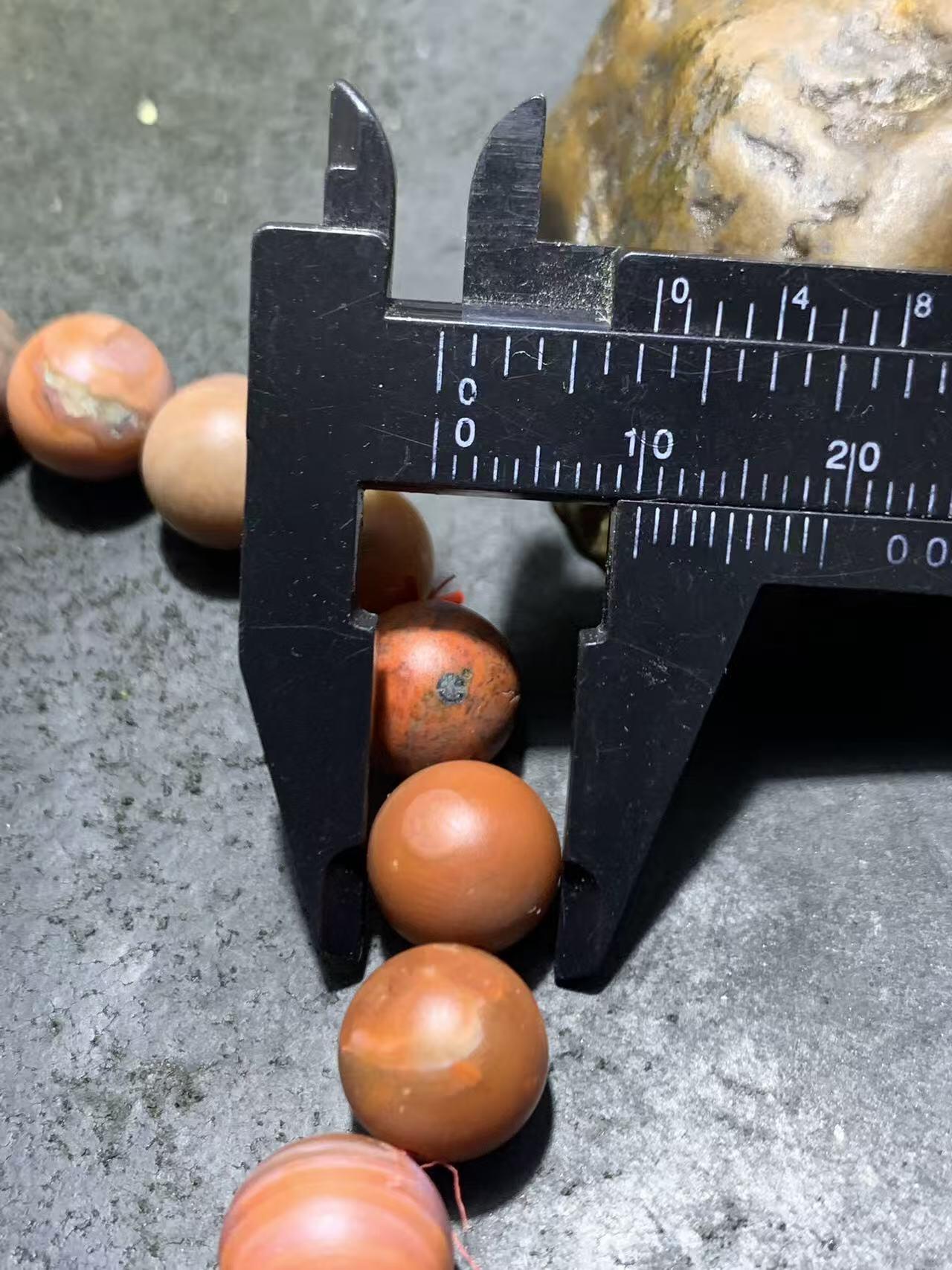 川料原皮包浆料南红玛瑙单圈手串一条，