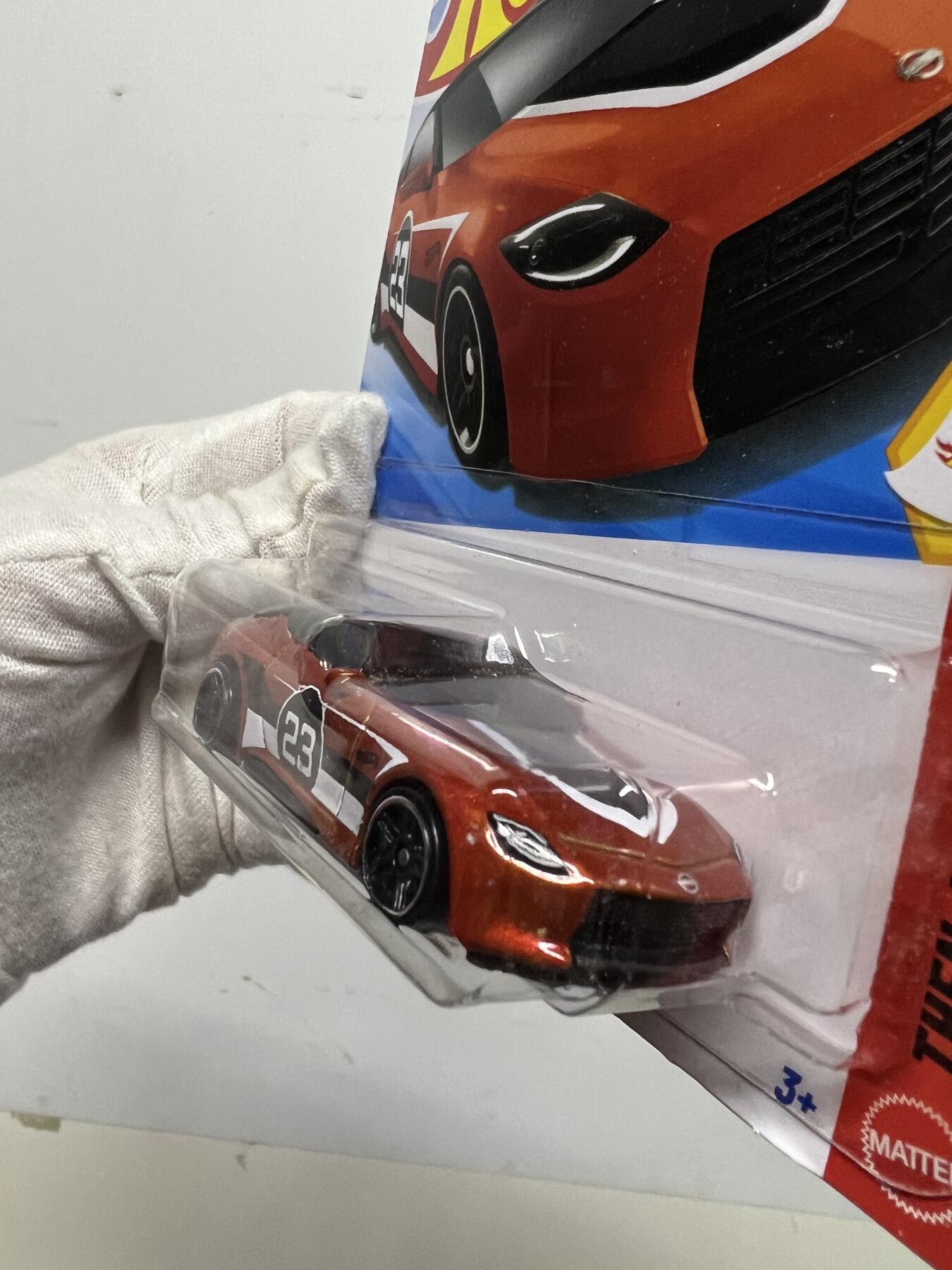 零元拍：风火轮吊卡 2023 Nissan z全新未拆 