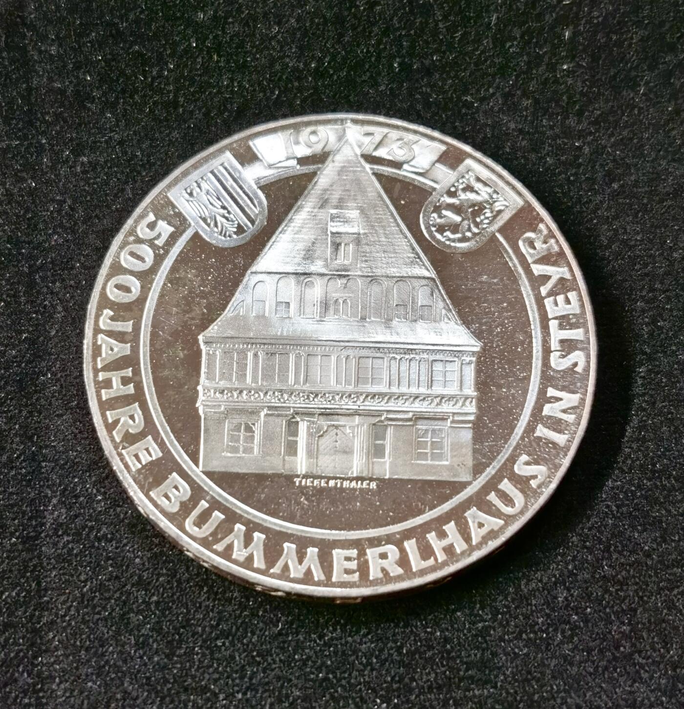 甄臻铺-世界币章拍卖（第51期），送拍享返佣金等优惠多多