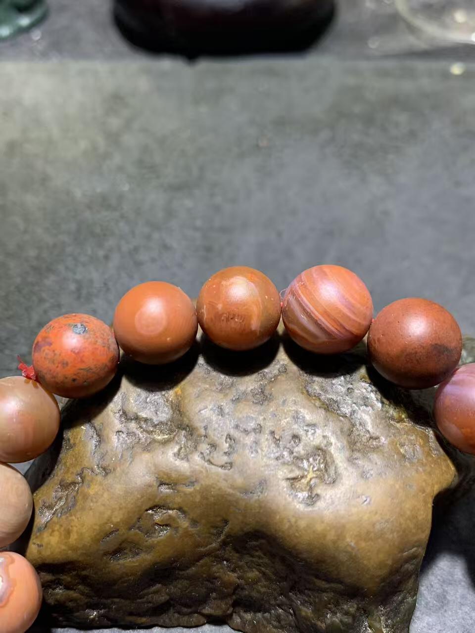 川料原皮包浆料南红玛瑙单圈手串一条，