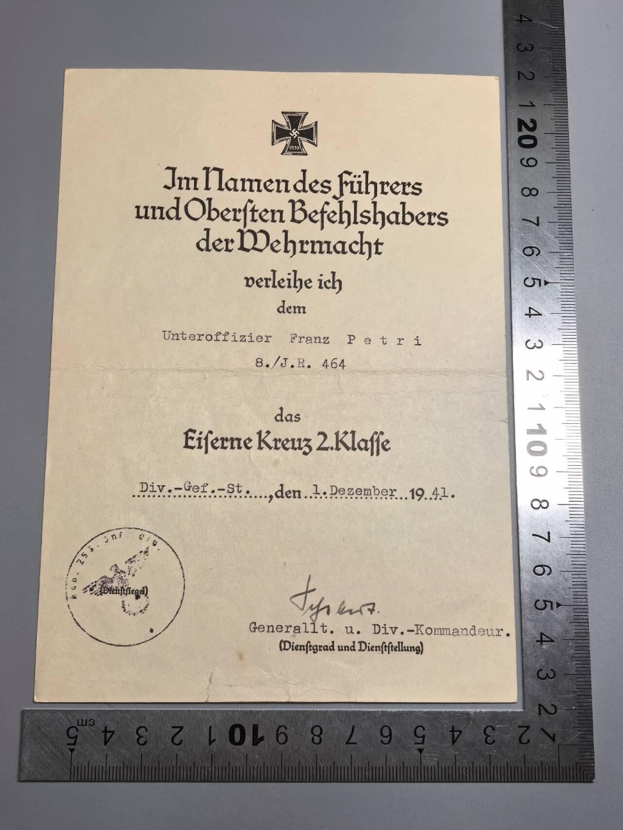 小驴勋章奖章收藏2月22日周日晚六点拍卖（珍爱和平，收藏战争，铭记历史，勿忘国耻，忠党爱国。有偿代拍，送拍规则在简介最后，参拍须阅读规则后再参拍，关系到运费包装发货时效真假辨别等关键信息，拍卖时不再发原图，看大图店主微信码在拍卖店铺介绍里） 41年EKII证书
