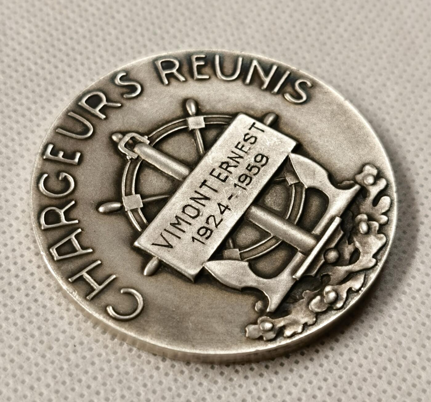 “福币呈祥”新年甄品场（直播拍卖）甄臻铺-世界币章拍卖（第50期），送拍享返佣金等优惠多多 1959年法国联合货船公司颁发的获奖银章 ，直径50毫米，重59 克，丰饶角+1ARGENT边铭，品相完好，稀少品种。