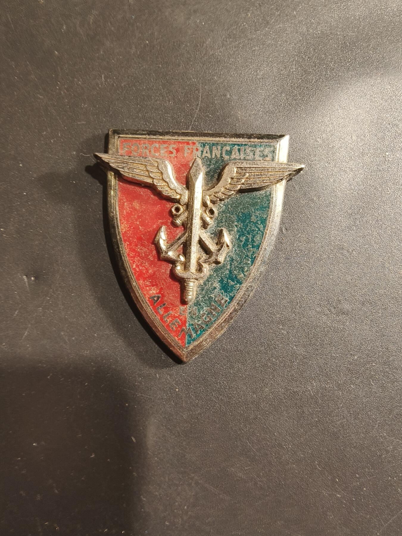 老王徽章第182期 法国驻德法军证章