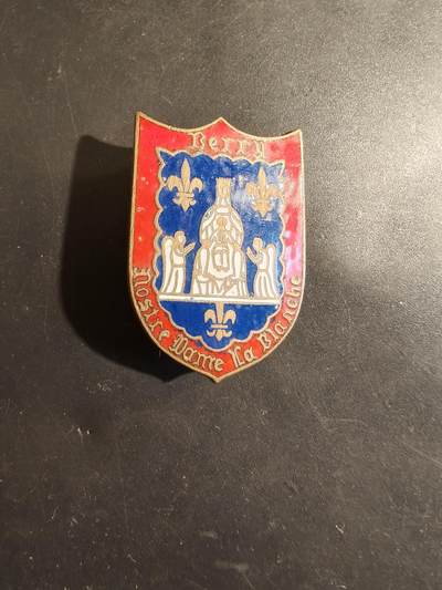 老王徽章第182期 - 法国贝里地区圣母纪念章