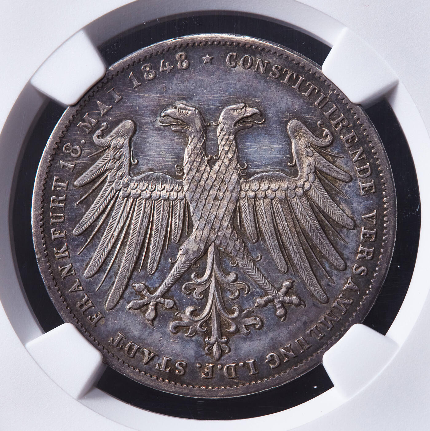 【俄甄集藏】马年新春第一拍 2026年(048)02-25星期三 晚 19:30 全场包邮 德国法兰克福1848年纪念国民议会制定宪法2盾大银币，NGC MS61，紫罗兰酱彩老包浆，原光品相