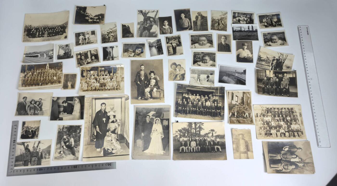 小驴勋章奖章收藏2月22日周日晚六点拍卖（珍爱和平，收藏战争，铭记历史，勿忘国耻，忠党爱国。有偿代拍，送拍规则在简介最后，参拍须阅读规则后再参拍，关系到运费包装发货时效真假辨别等关键信息，拍卖时不再发原图，看大图店主微信码在拍卖店铺介绍里） 日本老照片一组