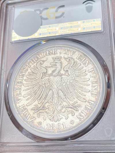 万国钱币拍卖第061期（马年首拍） PCGS MS62 1861年德国法兰克福少女流通2泰勒 清新淡雅包浆 原味十字转光