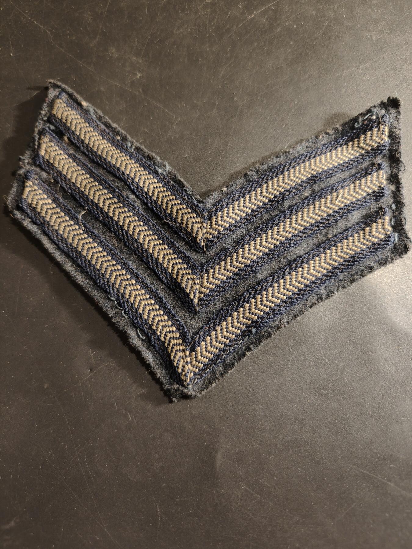 老王徽章第182期 英国陆军中士臂章