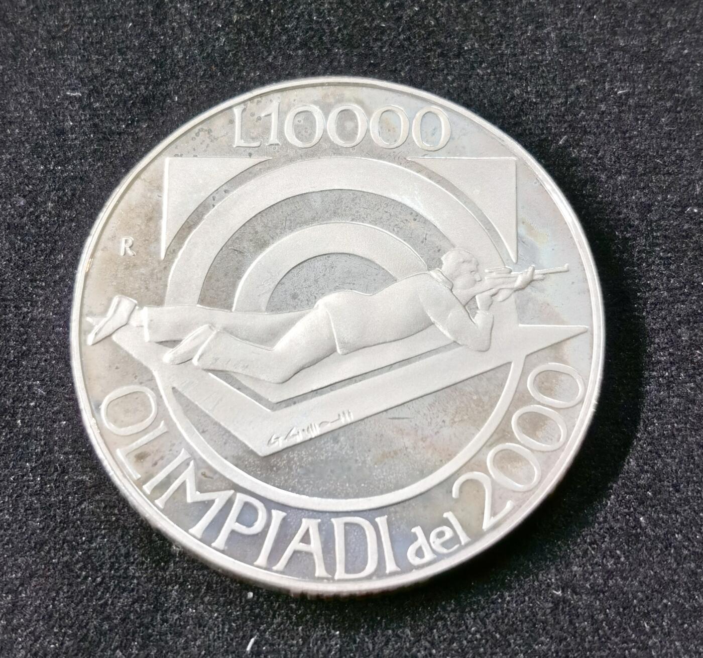 甄臻铺-世界币章拍卖（第51期），送拍享返佣金等优惠多多 1999年圣马力诺10000精制里拉基妮爱你，纪念2000年悉尼奥运会