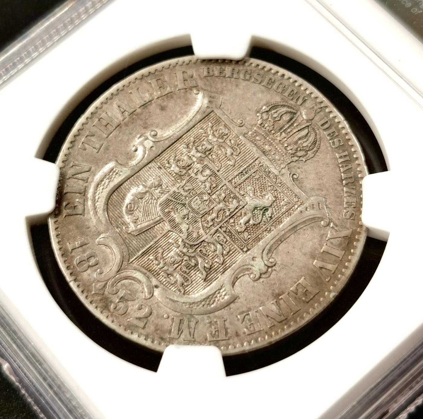 “福币呈祥”新年甄品场（直播拍卖）甄臻铺-世界币章拍卖（第50期），送拍享返佣金等优惠多多 NGC-XF45 德国汉诺威 1852年B厂 乔治五世1泰勒 纹章泰勒 老彩包浆 更高分仅6枚