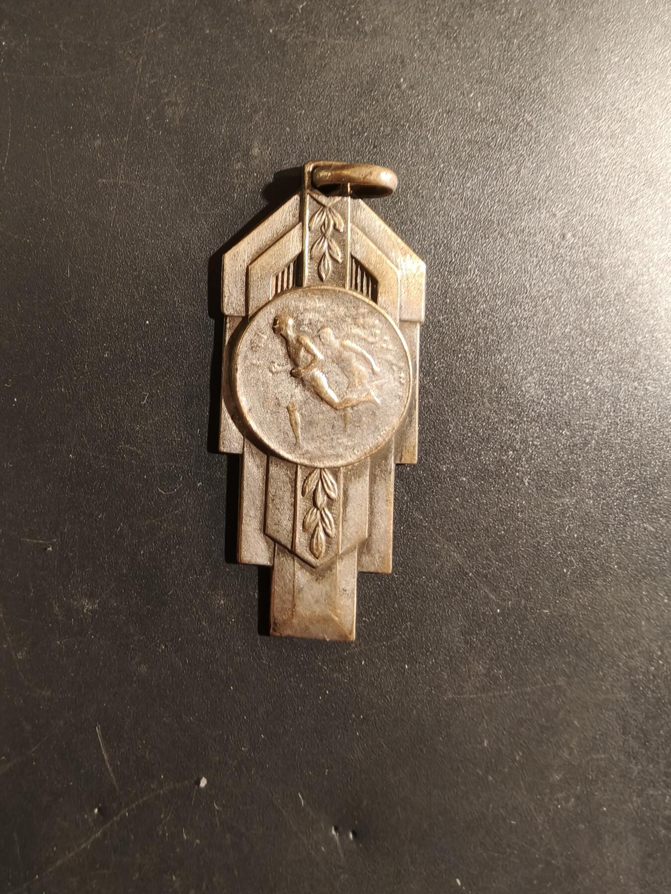 老王徽章第182期 法国田径运动纪念章