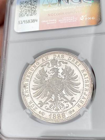 万国钱币拍卖第061期（马年首拍） NGC MS64 1888年德国三皇之年普鲁士鹰纪念银章 渐变香槟金环彩极美包浆 高浮雕喷砂镜面精铸三皇全深打普鲁士鹰 极其难得的收藏品质