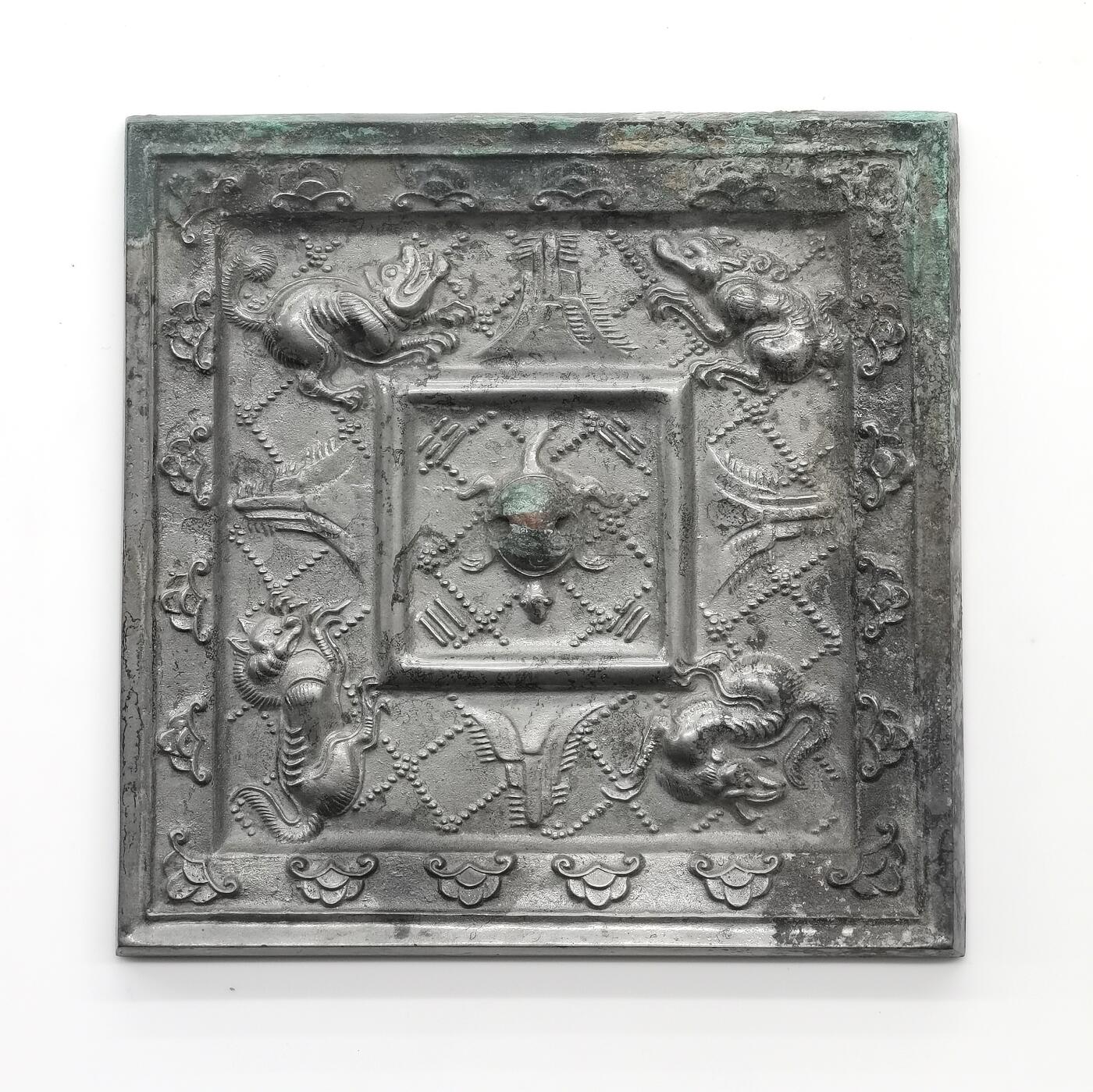 博洋堂蛇年收官专场暨第161期（全场包邮） 现代工艺品铜镜，约14*14cm，重约750克