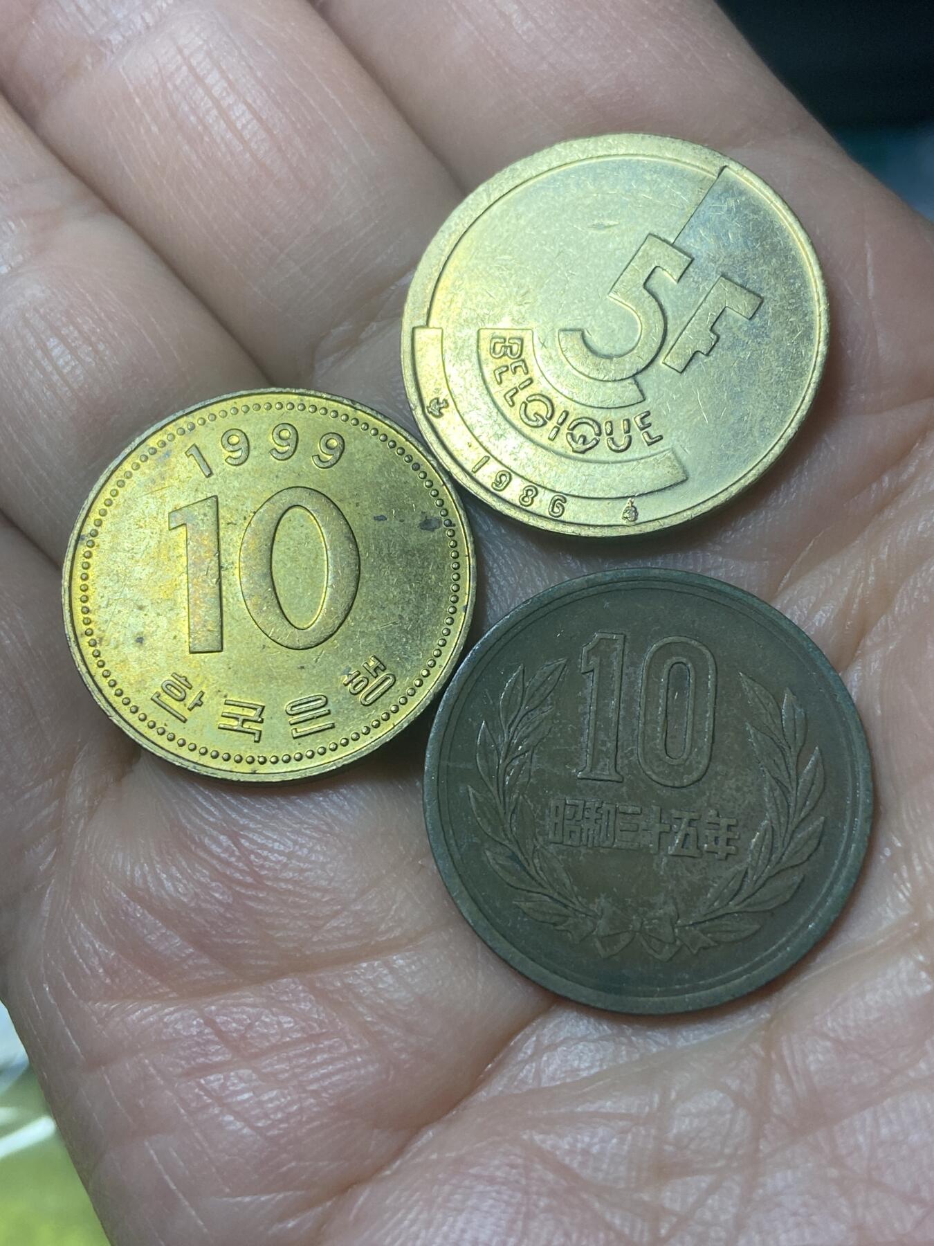 2026年第二十四场(总第一百九十三场）外国好品散币场(免佣金) 散币3枚：比利时🇧🇪1986年5法郎，日本昭和35年10円，韩国🇰🇷1999年10元